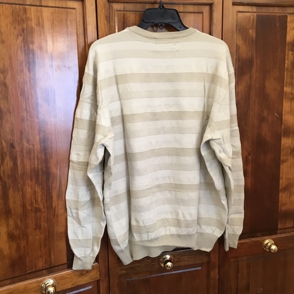 Roundtree & Yorke cotton sweater. Size XL - Picture 2 of 3